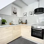 Apartman M-style 04 Mit Balkon Und Gasgrill, 24h Self-check-in, Free Parking, Netflix Nürnberg