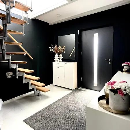 M-style 04 Mit Balkon Und Gasgrill, 24h Self-check-in, Free Parking, Netflix Norimberk