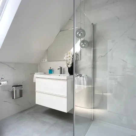 Apartment M-style 04 Mit Balkon Und Gasgrill, 24h Self-check-in, Free Parking, Netflix Nuremberg